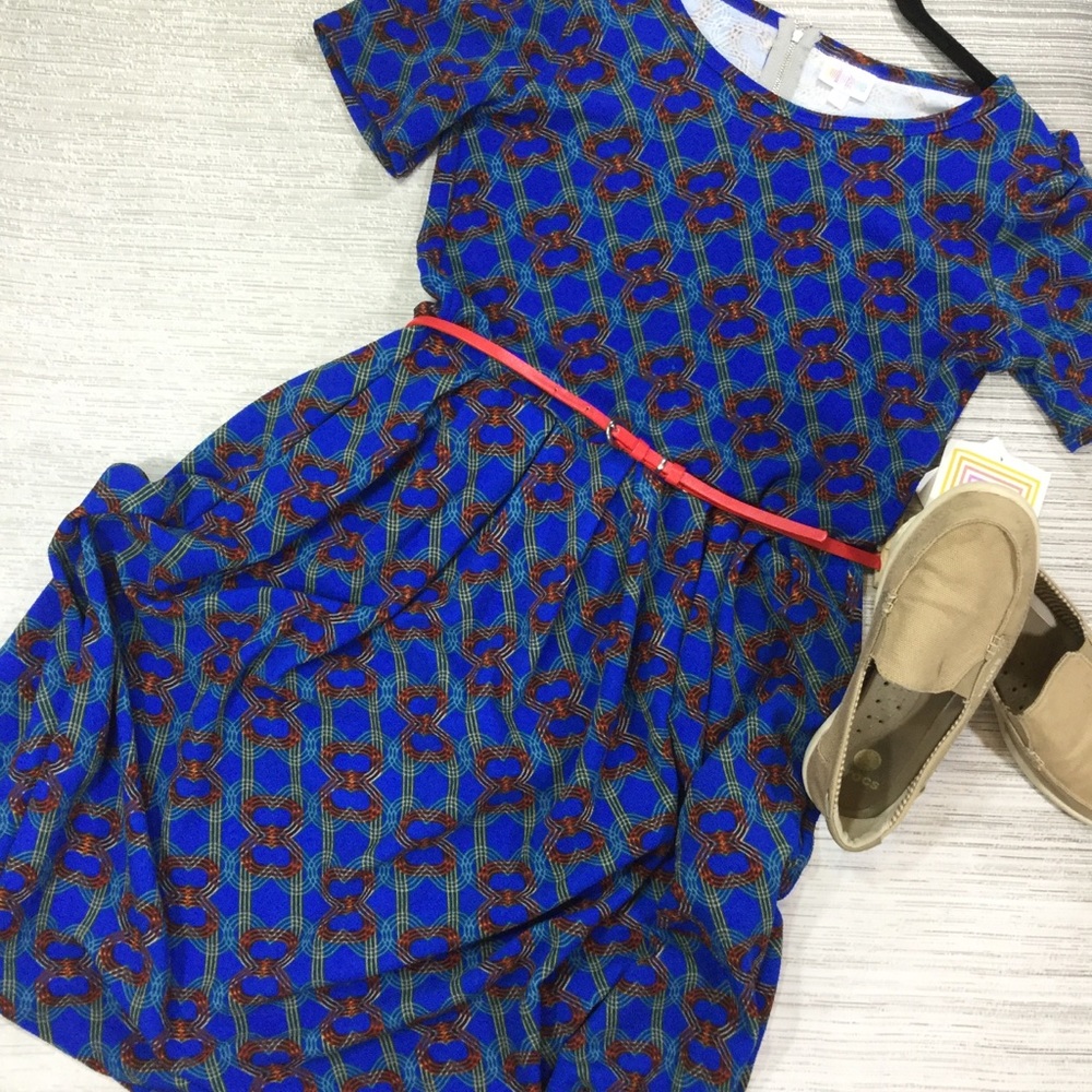 🤩 LuLaRoe Amelia 🤩